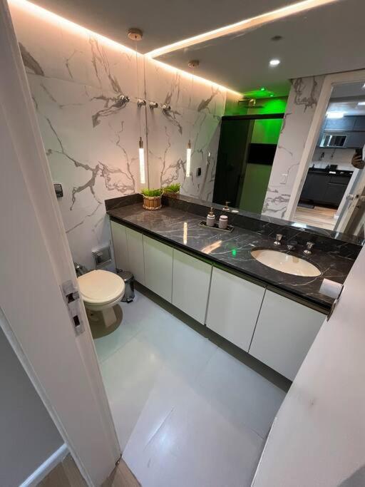 Lindo Apartamento Para Familia Ondina Apart Hotel Salvador Bagian luar foto
